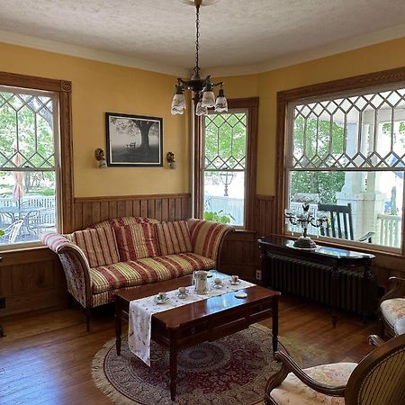 The Charleston Inn Hendersonville Nc 外观 照片