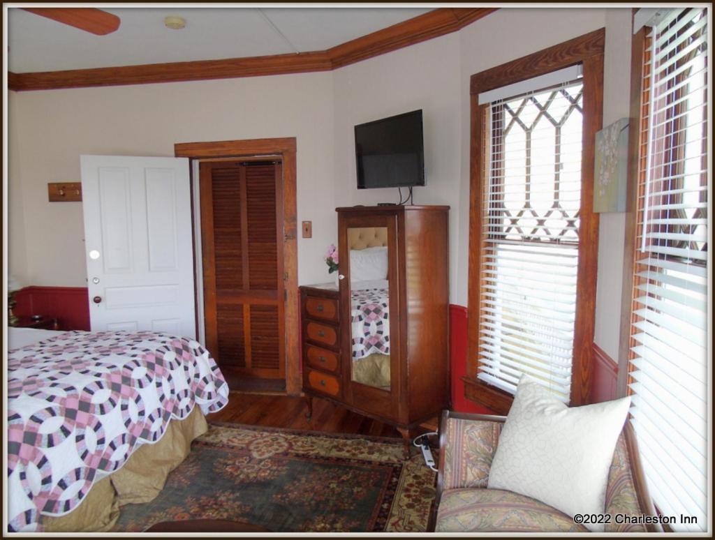 The Charleston Inn Hendersonville Nc 外观 照片