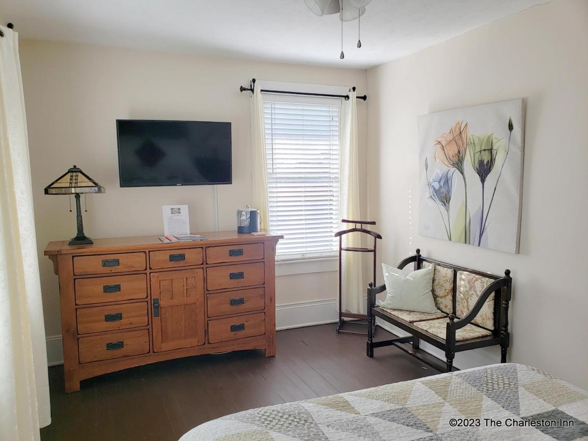 The Charleston Inn Hendersonville Nc 外观 照片