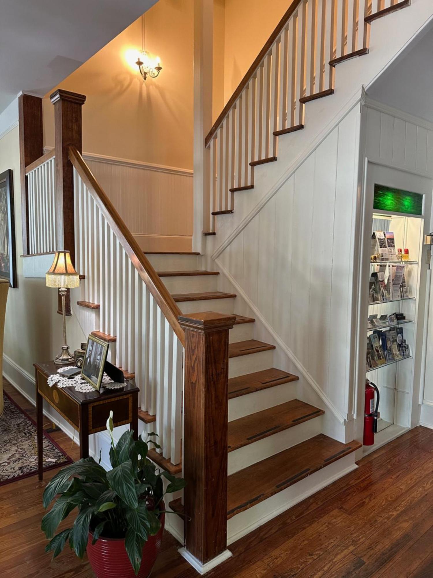 The Charleston Inn Hendersonville Nc 外观 照片
