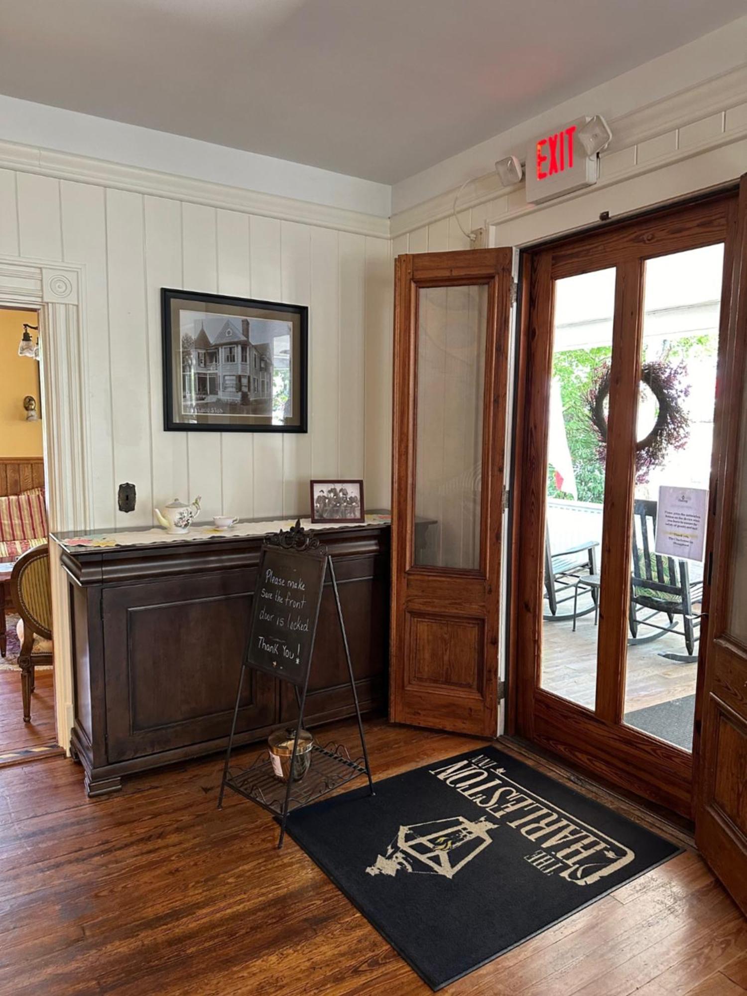The Charleston Inn Hendersonville Nc 外观 照片