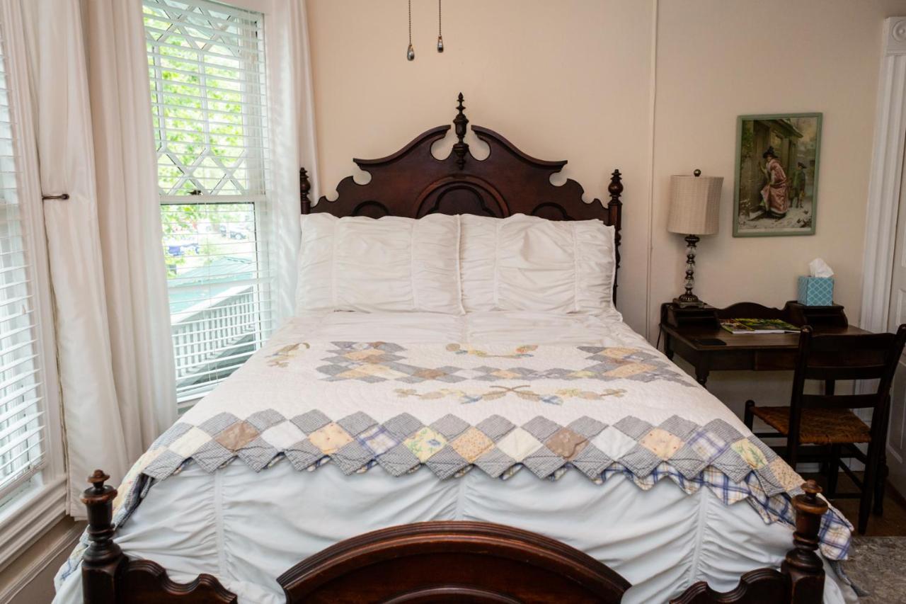 The Charleston Inn Hendersonville Nc 外观 照片